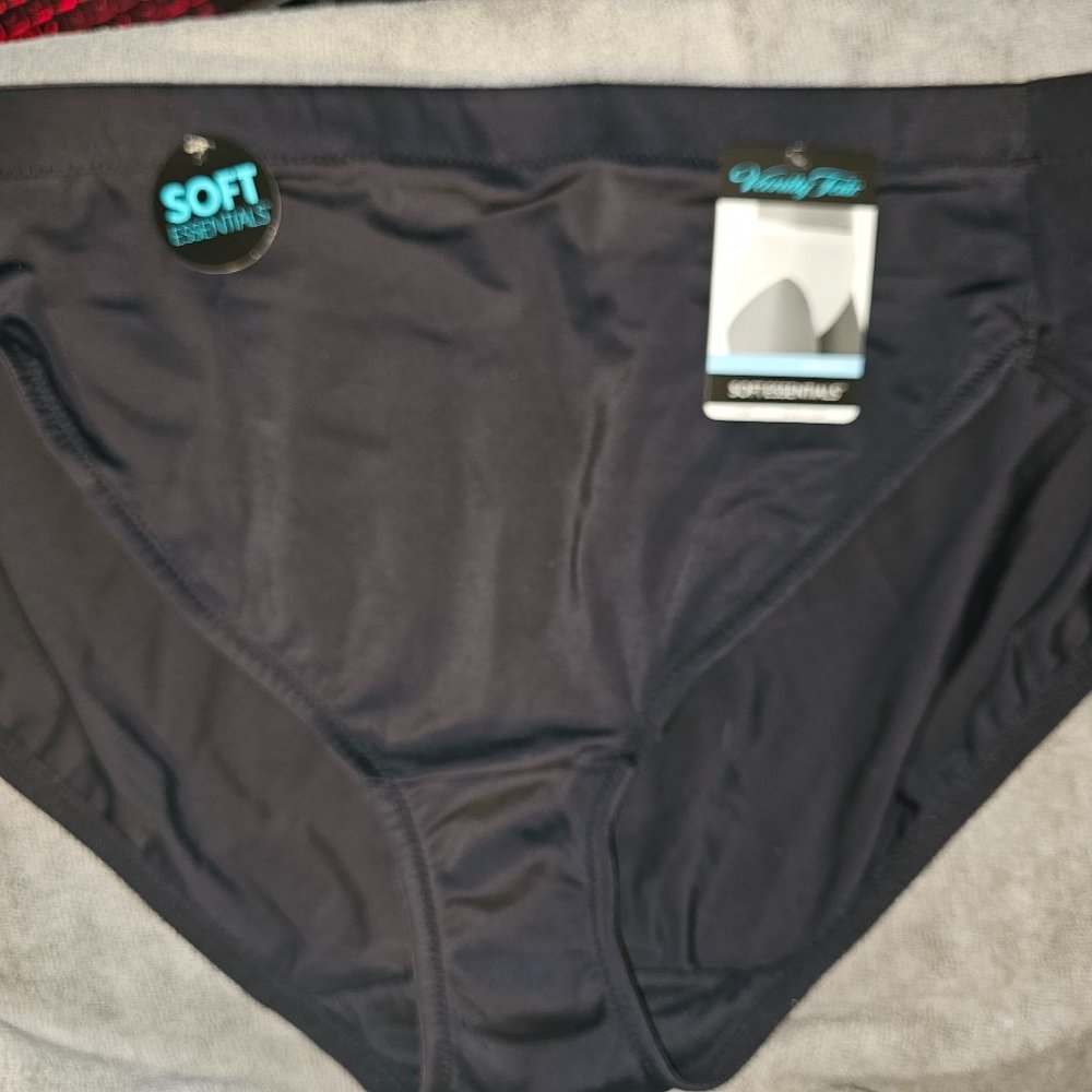Vanity Fair Soft Essentials High Cut – Black